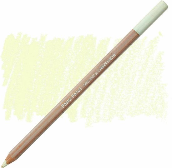 Pastel potlood Bismuth White van Caran d'Ache, met beige houten omhulsel en lichtgele pastel.