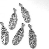 12419-1912 Metal Charms. Feathers. Platinum