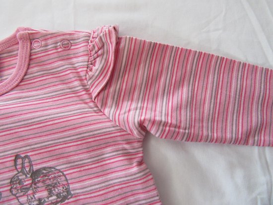 dirkje , meisje, t-shirt , lange mouw ,streepje rose , konijn, 62 - 3 maand - Dirkje