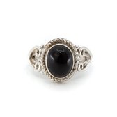 Edelsteen Ring Zwarte Onyx 925 Zilver “Dakishi” (Maat 17)