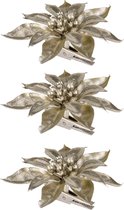 3x stuks decoratie bloemen kerststerren champagne glitter op clip 9 cm - Decoratiebloemen/kerstboomversiering
