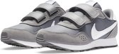 Nike Sneakers - Maat 35 - Unisex - grijs/wit