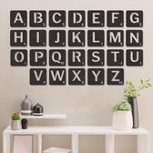 Wanddecoratie - Scrabble Letters - Kies Je Eigen Letters - Hout - Wall Art - Muurdecoratie - Woonkamer - Zwart - 10 x 10 cm