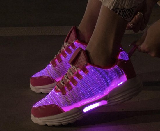Minder optellen Uitsluiting Lichtgevende schoenen Roze-Wit Maat: 34 (Optic) (Lichtduur 1.5 uur) |  bol.com