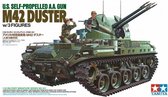 1:35 Tamiya 35161 M42 US Flak Panzer Duster w/3 Figures Plastic Modelbouwpakket