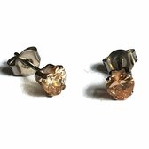 Aramat jewels ® - Hartjes oorbellen zweerknopjes champagne zirkonia chirurgisch staal 5mm