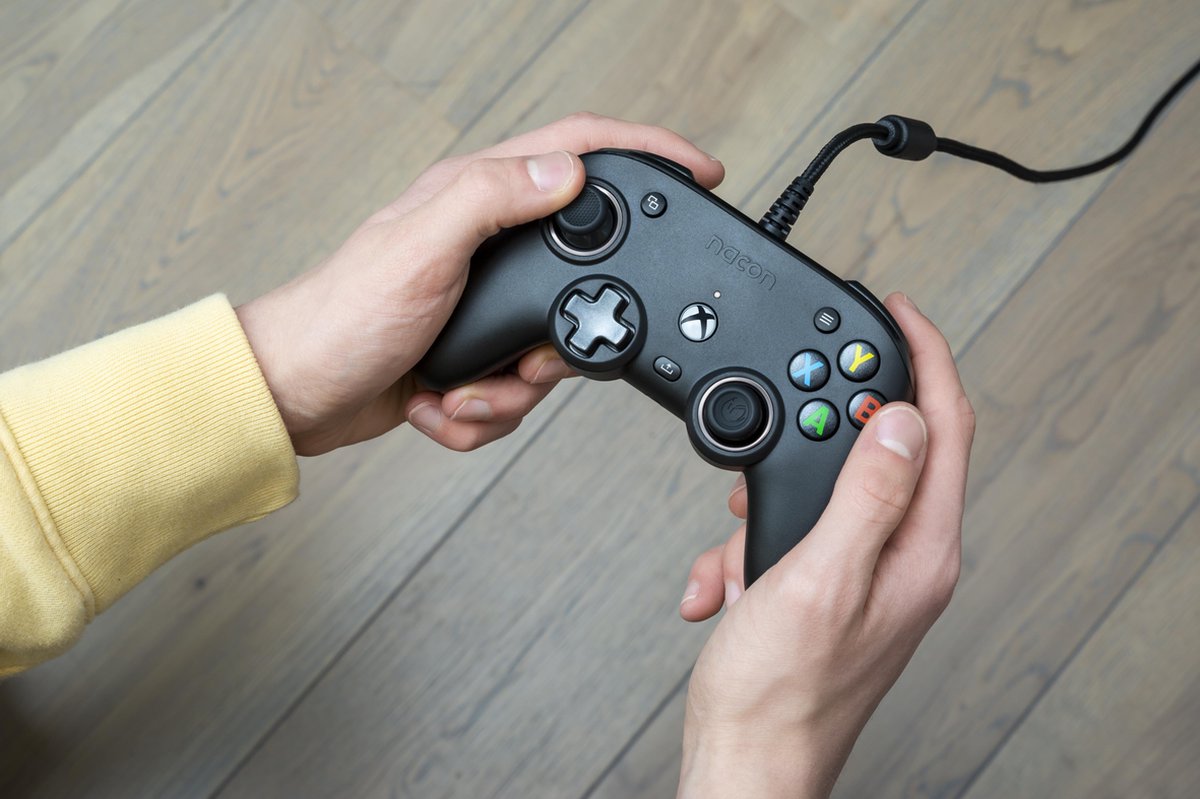Nacon Pro Compact Official Bedrade Controller - Xbox Series X|S - Zwart thumbnail 8