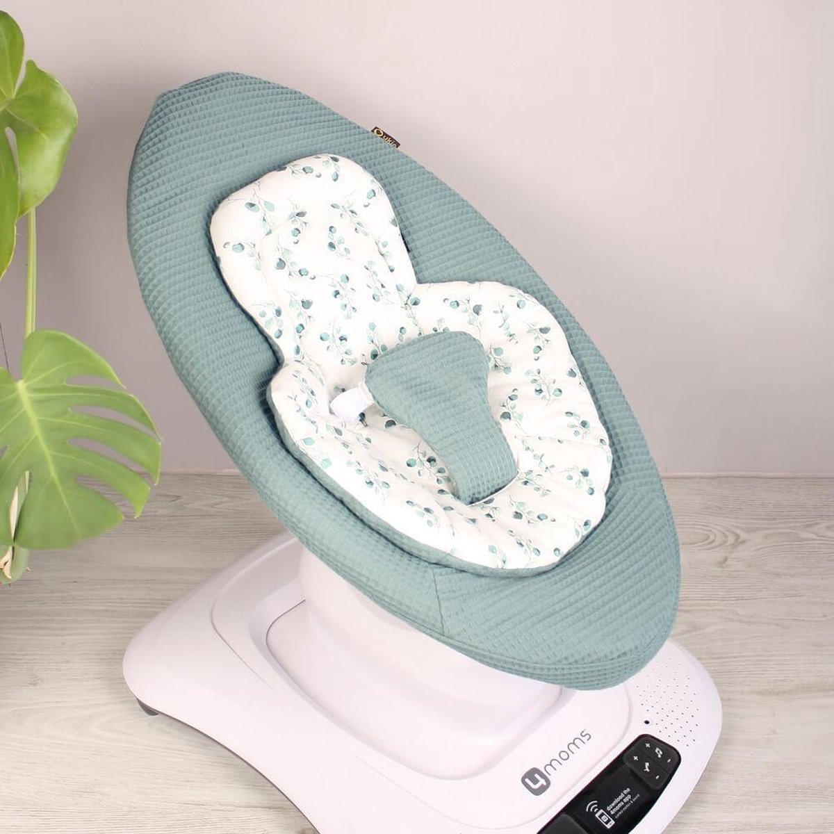 Ukje Wipstoelhoes geschikt voor 4Moms Mamaroo 4 Wipstoel - Hoes met Waterdichte Voering ter Bescherming van je Stoel - Perfecte Pasvorm - Makkelijk Wasbaar - Zacht Katoen - Jade Wafelstof – foto 5