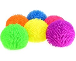 foto van Fluffy Ball fidget toys - 1 exemplaar - 20 cm groot - Pufferbal met stekeltjes - Neon kleuren