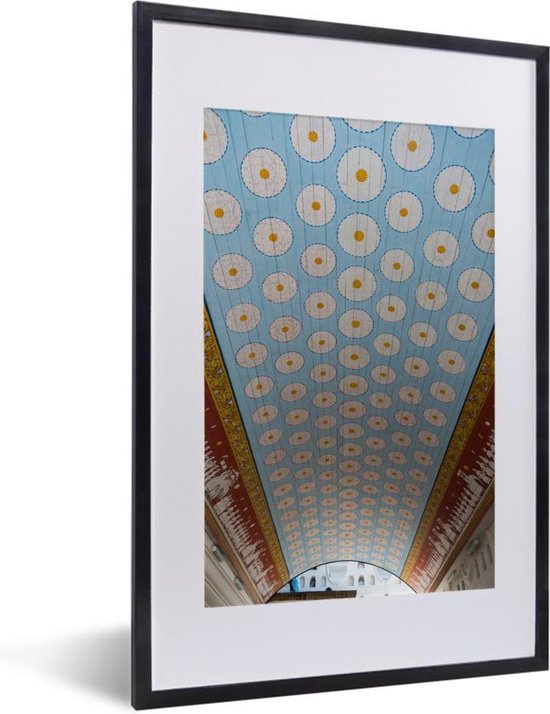 Torrent Bewust worden is meer dan Fotolijst incl. Poster - Geschilderd plafond bij het Aziatische Tempel van  de Tand -... | bol.com