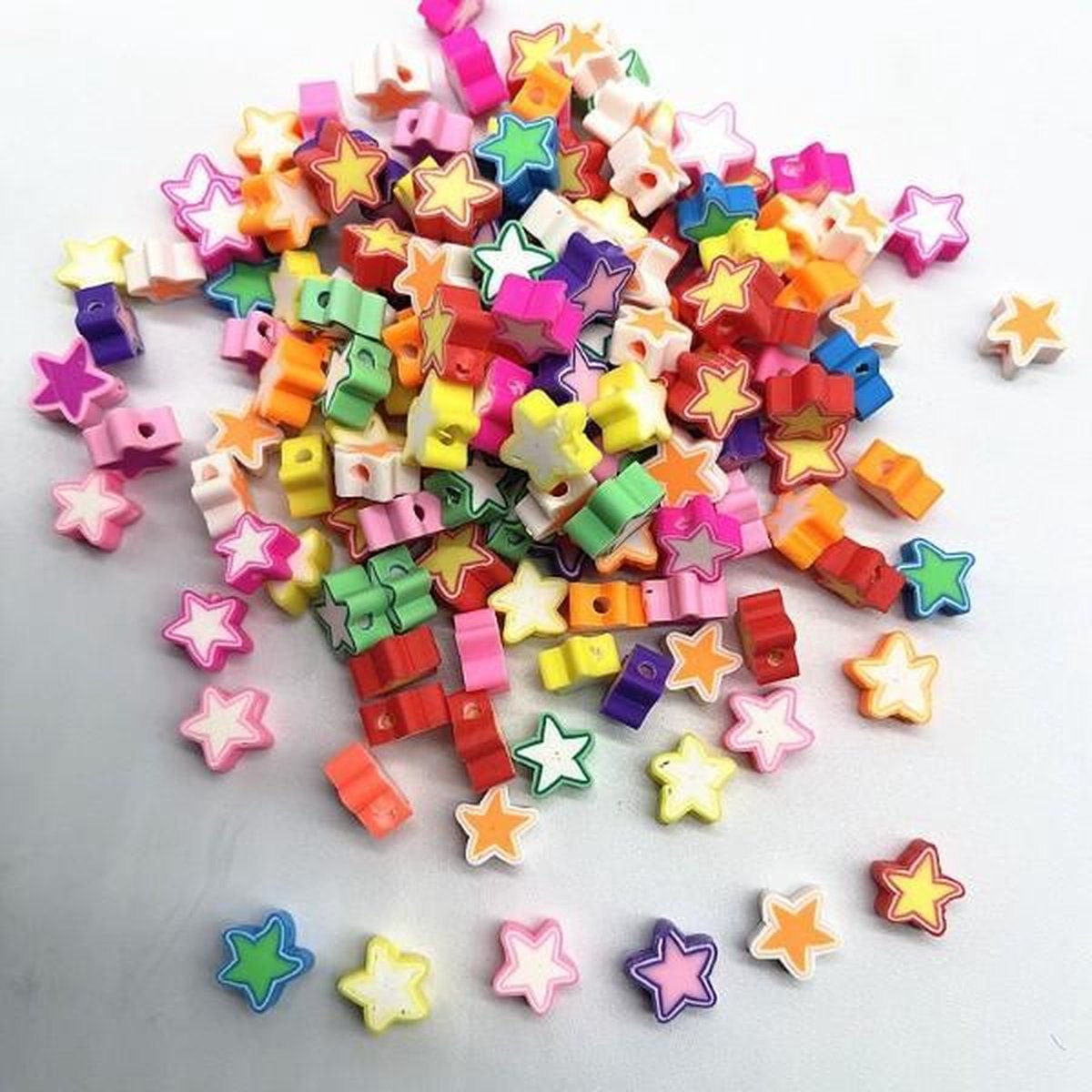 50 stuks Kralen Sterretjes - 1 cm - Kleikralen - Figuurkralen - Fimokralen - Polymeer Kralen — afbeelding 2