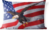 Sierkussen Amerikaanse zeearend voor buiten - Amerikaanse zeearend voor de Amerikaanse vlag - 50x30 cm - rechthoekig weerbestendig tuinkussen / tuinmeubelkussen van polyester