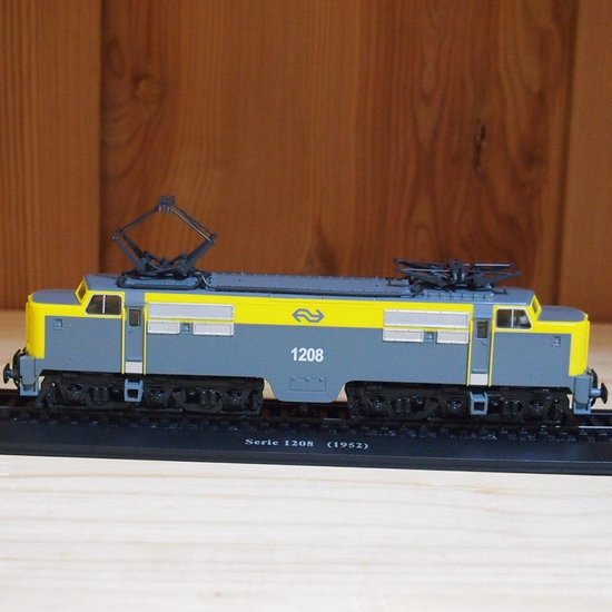 NS Serie 1208 Locomotief 1952 1:87 HO Geel Dummy Editions