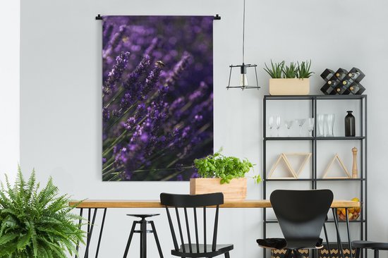 Tapisserie Lavande - Gros plan de lavande avec abeille Tapisserie murale coton 120x180 cm - Tapisserie murale avec photo XXL / Groot format !