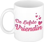 De liefste vriendin kado mok / beker wit met roze hartjes - verjaardagscadeau