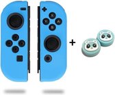 Siliconen Joy-Con Controller Hoesjes + Gaming Thumbsticks (1 Set = 2 Thumbgrips) | Beschermhoes Skin | Geschikt voor Nintendo Switch & Lite | Softcover Case | Thumb grips | Grip | Lichtblauw 