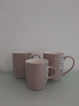 Drie mooie koffiebekrs