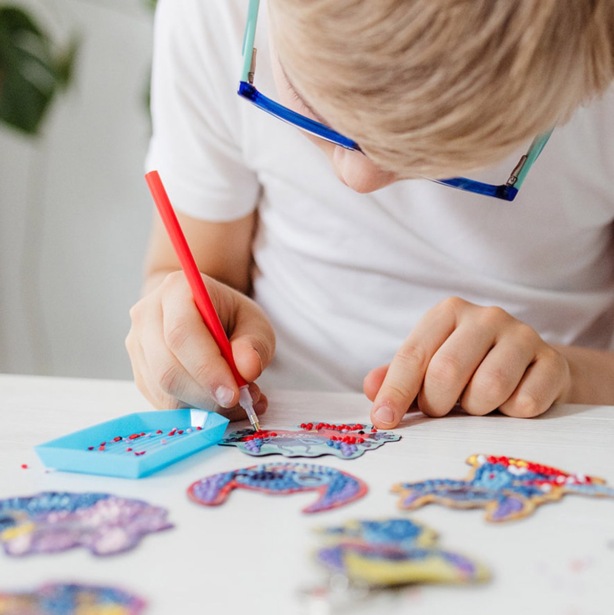 Disney Stitch Totum 3 in 1 knutselset XL - armbandjes, gips gieten, diamond painting magneten en sleutelhanger knutselen - creatief speelgoed cadeau tip knutselen jongens en meisjes vanaf 5 jaar — afbeelding 10