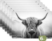 Placemats - 6 stuks - 45x30 cm - Placemat kunststof - Schotse hooglander - Dieren portret - Zwart - Wit - Dier - Borden onderleggers - Decoratie voor op tafel - Keuken tafeldecoratie accessoires - Vinyl onderlegger - Tafelversiering