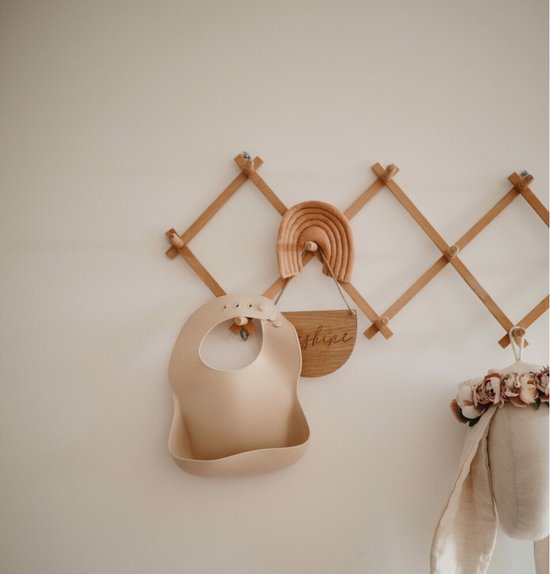 Mushie Siliconen Baby Slabbetje met Opvangbakje - Shifting Sand - BPA ftalaatvrij| afwasbaar van Mushie — afbeelding 2