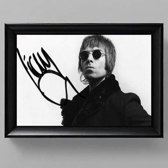 Liam Gallagher Oasis Ingelijste Handtekening – 15 x 10cm In Klassiek Zwart Frame – Gedrukte handtekening - Beady Eye - Noel Gallagher - Wonderwall - Don't Look Back in Anger