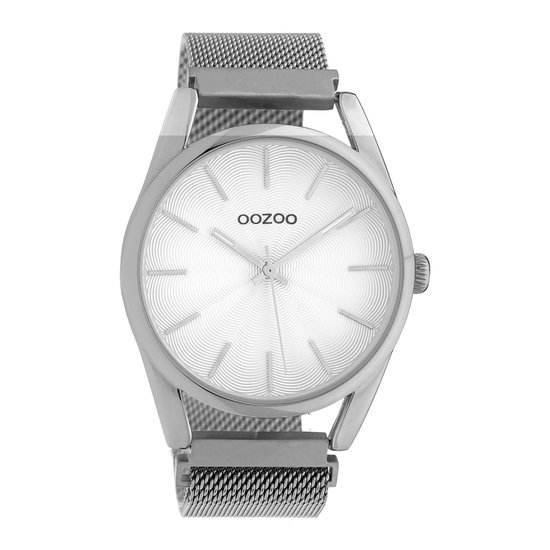 OOZOO Timepieces - Zilverkleurige horloge met zilverkleurige metalen mesh armband - C10693