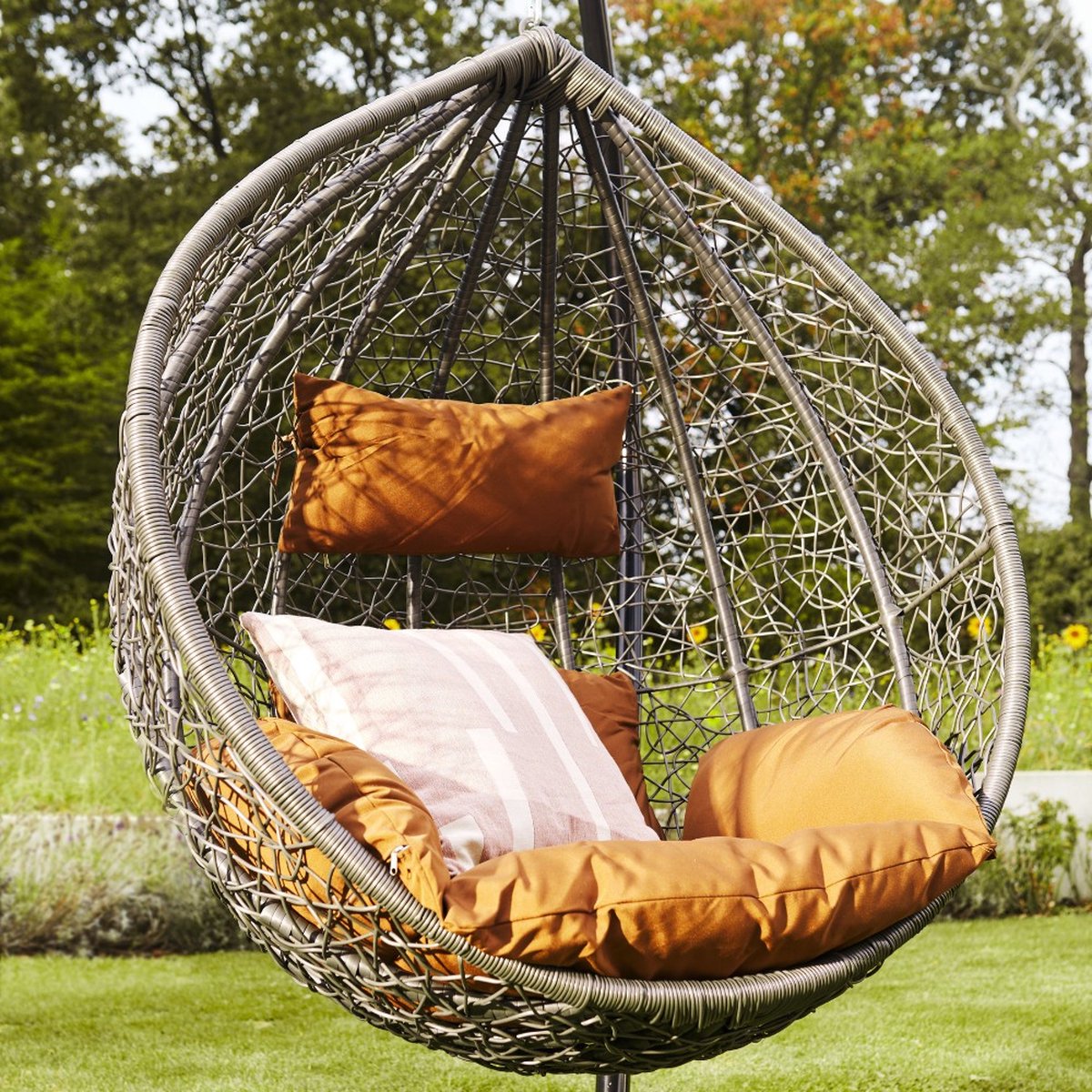 Fauteuil Suspendu Avec Cadre En Acier Et Panier En Polyrotin – Capacité 150 Kg – Pour Intérieur Et Extérieur – Housses De Coussins Amovibles – Gris Clair Et Foncé – Dimensions : 195 Cm De Haut