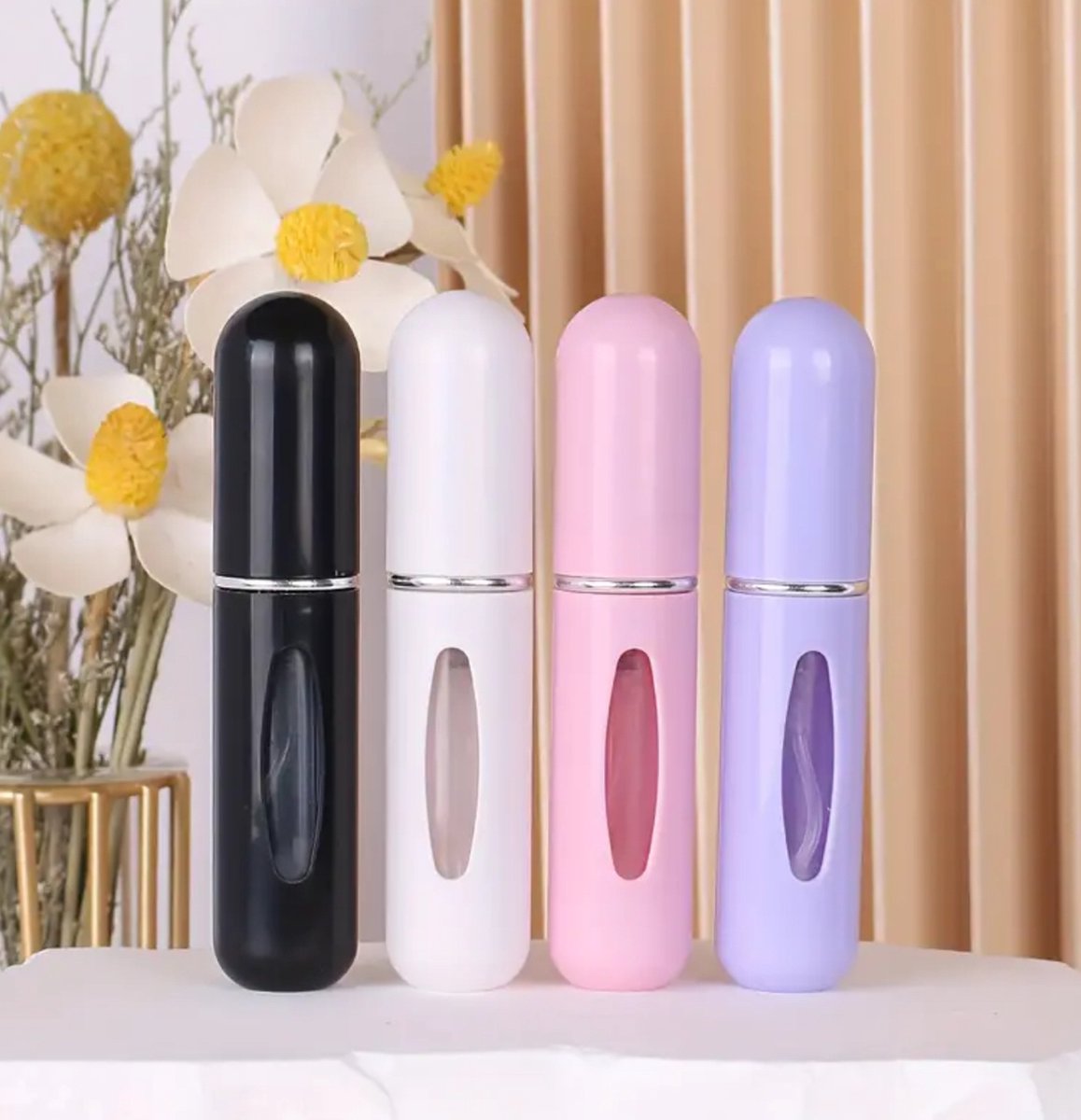 Goedkoopste Set van 4 mini parfumverstuivers 5 ML - zwart wit roze paars - reizen - mini