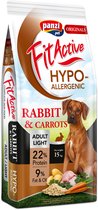 Fit Active Hypoallergeen Konijn & Wortelen Adult Light hondenbrokken. Met een Rhodesian Ridgeback.
