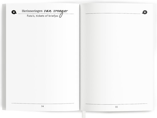 Open boek met sectie "Herinneringen van vroeger" en lege pagina's