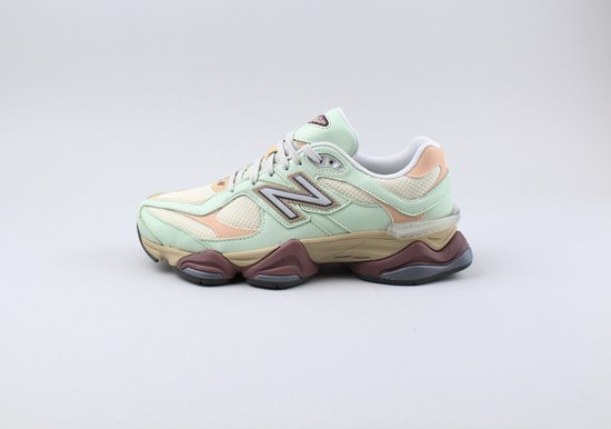 New Balance 9060 'Clay Ash' taille 43