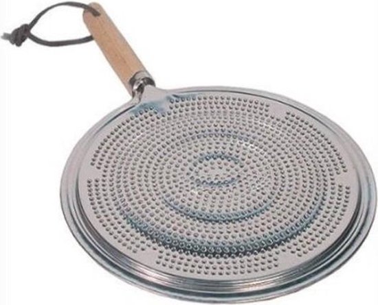 Zilverkleurige vlamverdeler met een houten handvat en een lus.