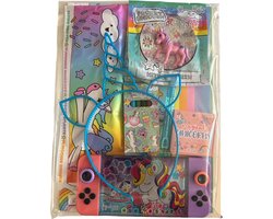 Vakantiepakket / cadeaupakket Unicorn / meisje 8-delig / pretpakket / auto-vakantie / verjaardag, sinterklaascadeau, kerstcadeau, schoencadeau