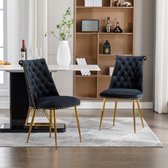 Un ensemble de deux chaises en velours très doux - avec un dossier légèrement rembourré et des pieds en métal doré - Chaises modernes et frappantes utilisées dans les salons et salles à manger - Zwart