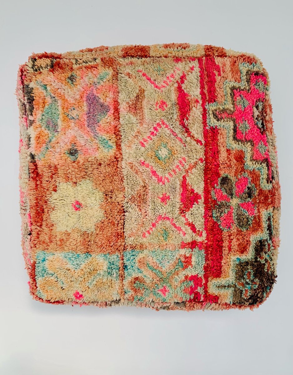 Coco Jolie Handgemaakte berber poef 70x70cm gevuld