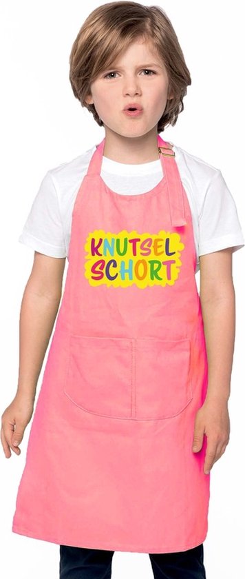 Tablier rose avec le texte 'KNUTSEL SCHORT' en lettres jaunes, oranges, vertes et bleues.