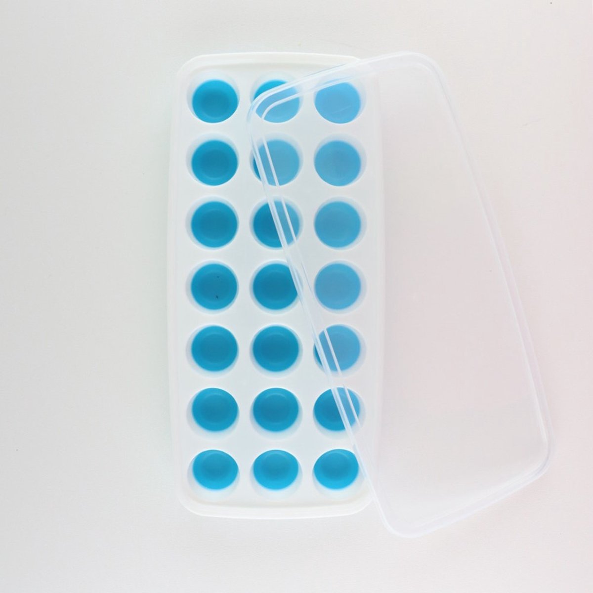 ijsblokjes vorm rond blauw 2 stuks - ijsblokjes - ijsblokjes vormpjes - ijsvormpjes - ijsblokjesvorm met deksel - ijsblokjes machine - ijsblokjes maker - Cave & Garden