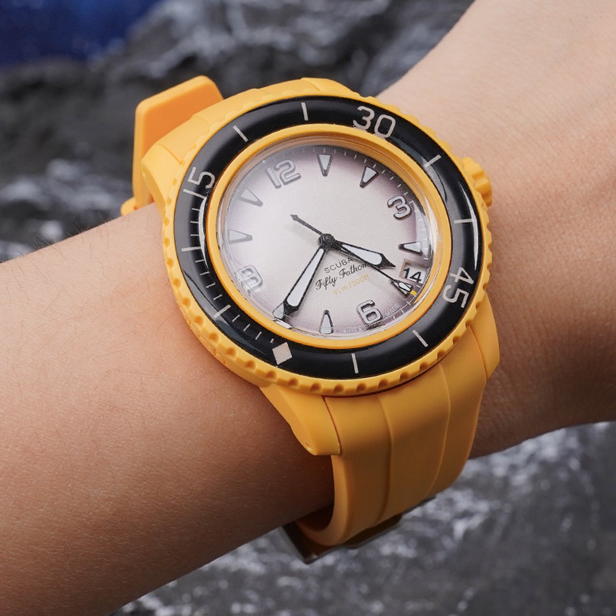 Blancpain x Swatch - Pretty Goods® horlogebandje- Upgrade in stijl en comfort - Hoge kwaliteit materiaal - Unisex- Geel- 22mm - Inclusief installatie en verwijderingsgereedschap