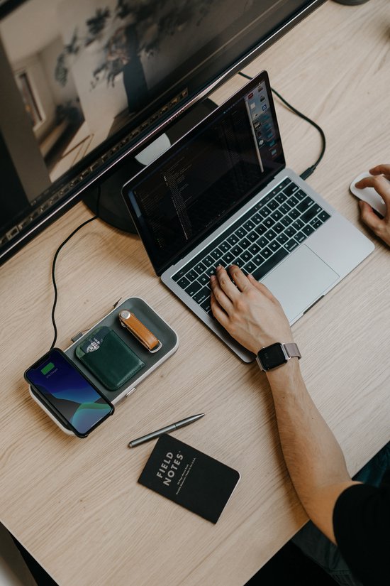 Orbitkey | Organisateur de bureau portable avec chargeur sans fil | Nest | GRIS