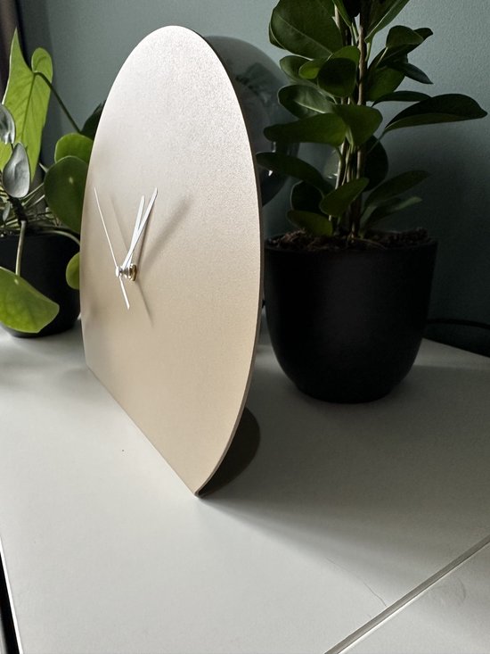 Kreative Feder Designer Standklok Stairs van massief hout – analoge tafelklok zonder tikkende geluiden (stil radiogestuurde uurwerk, eiken