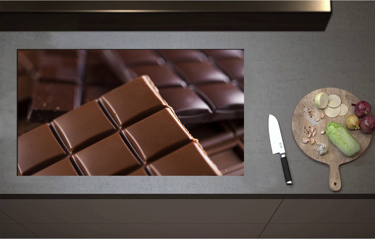 Inductieplaat Beschermer - Brokken van Verschillende Smaken Chocolade - 90x51 cm - 2 mm Dik - Inductie Beschermer - Bescherming Inductiekookplaat - Kookplaat Beschermer van Zwart Vinyl