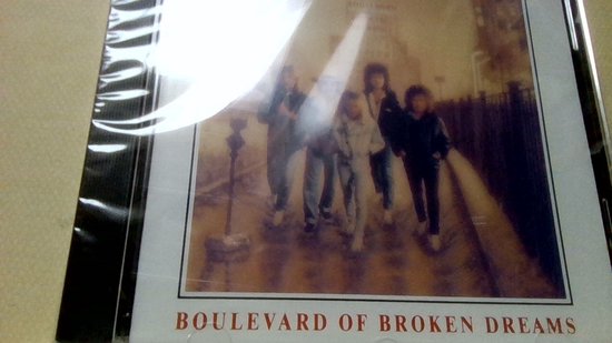 SMOKIE BOULEVARD OF BROKEN DREAMS