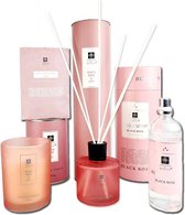 Pink roses & lily Home Geuren-Dames - Geuren-Pakket - cadeaupakket - giftset-vrouw  - geschenkset - met Geurstokjes - Geurkaars - Home parfum - Geurzakje