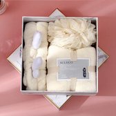 Badspons | Handdoek | Haarband | Luxe set Set van drie stuks | cadeaus voor haar | cadeaus voor vrouwen | valentijn cadeautje voor haar
