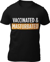 Vaccinated & Masturbated- Heren T-Shirt -Nauwsluitend - Katoen - Ronde Hals