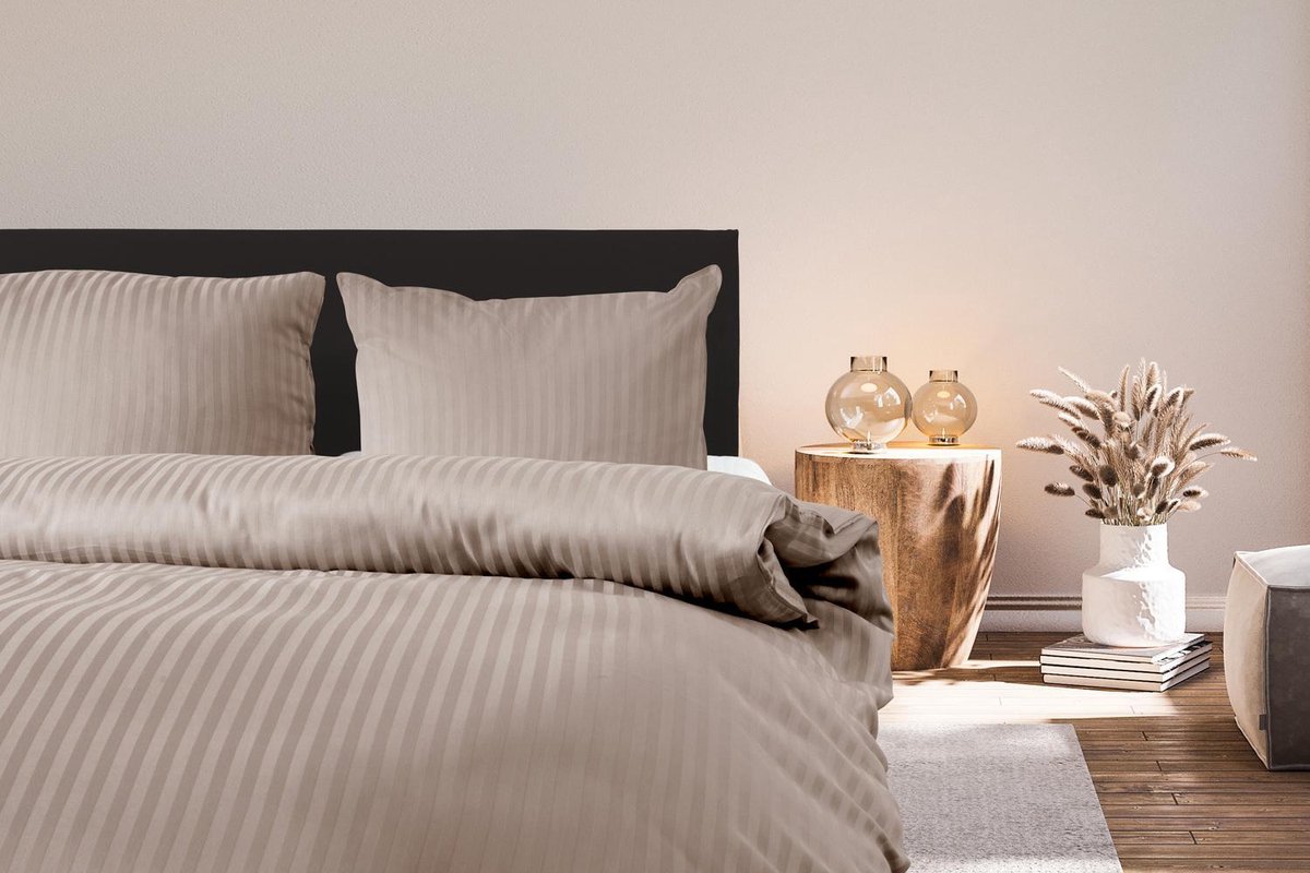 Essix Dekbedovertrek Grand Hotel Wit 240x220