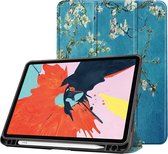 Case2go - Tablethoes geschikt voor Apple iPad Air 11 (2025) / Apple iPad Air 11 (2024) - Auto Wake/Sleep functie - Tri-Fold Book Case - Apple Pencil Houder - Witte Bloesem