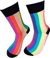 Verjaardag cadeautje voor hem en haar -Pride Sokken - Regenboog sokken - Vrolijke sokken - Luckyday Socks - Sokken met tekst - Aparte Sokken - Socks waar je Happy van wordt - Maat