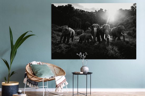Tableau sur toile Éléphants dans la jungle - noir et blanc - 150x100 cm - Décoration murale