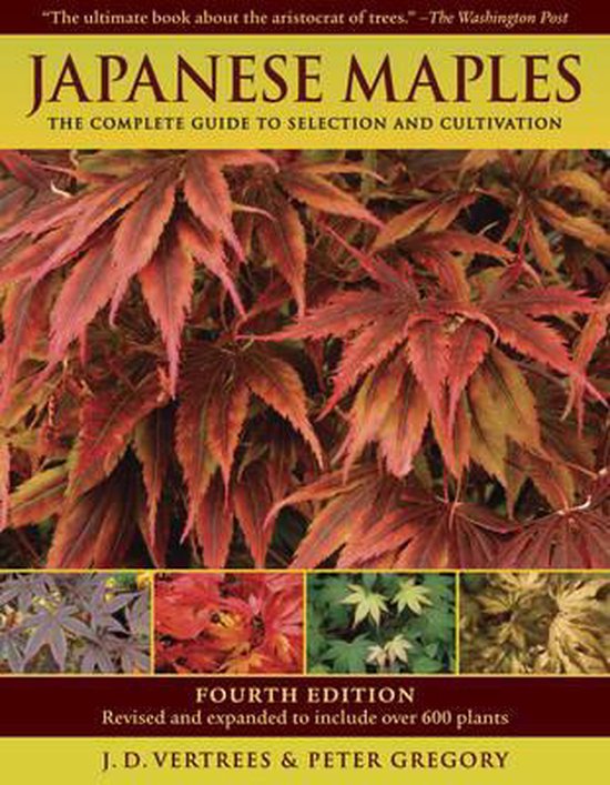 Boekomslag met de titel "JAPANESE MAPLES" en close-up foto's van rode en groene Japanse esdoornbladeren. Vierde editie.